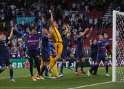 开云体育中国-关于球队进攻火力全开，欧洲足球比赛精彩绝伦的信息