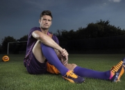 开云平台-库尔图瓦神扑奠定胜局，皇家社会高效收割佛罗伦萨