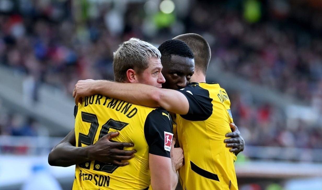 关于多特蒙德连续不败,积分榜上升至前列的信息 关于多特蒙德连续不败,积分榜上升至前列的信息