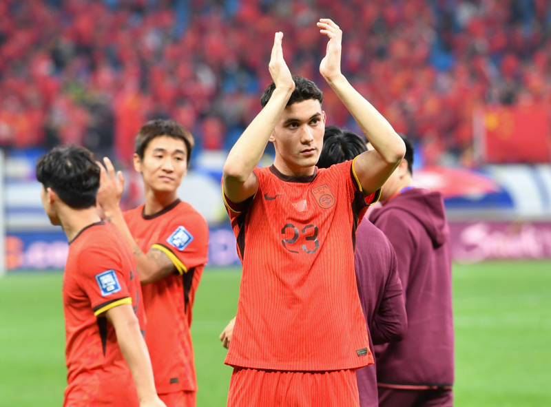 热那亚惊险获胜，球员表现亮眼的简单介绍