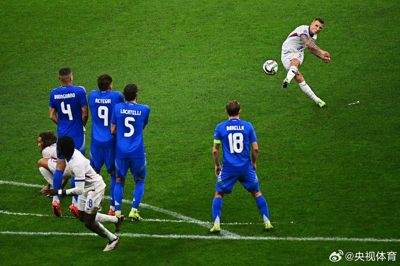 意甲比赛现场实况报道,球队战术谁更强 意甲比赛现场实况报道,球队战术谁更强