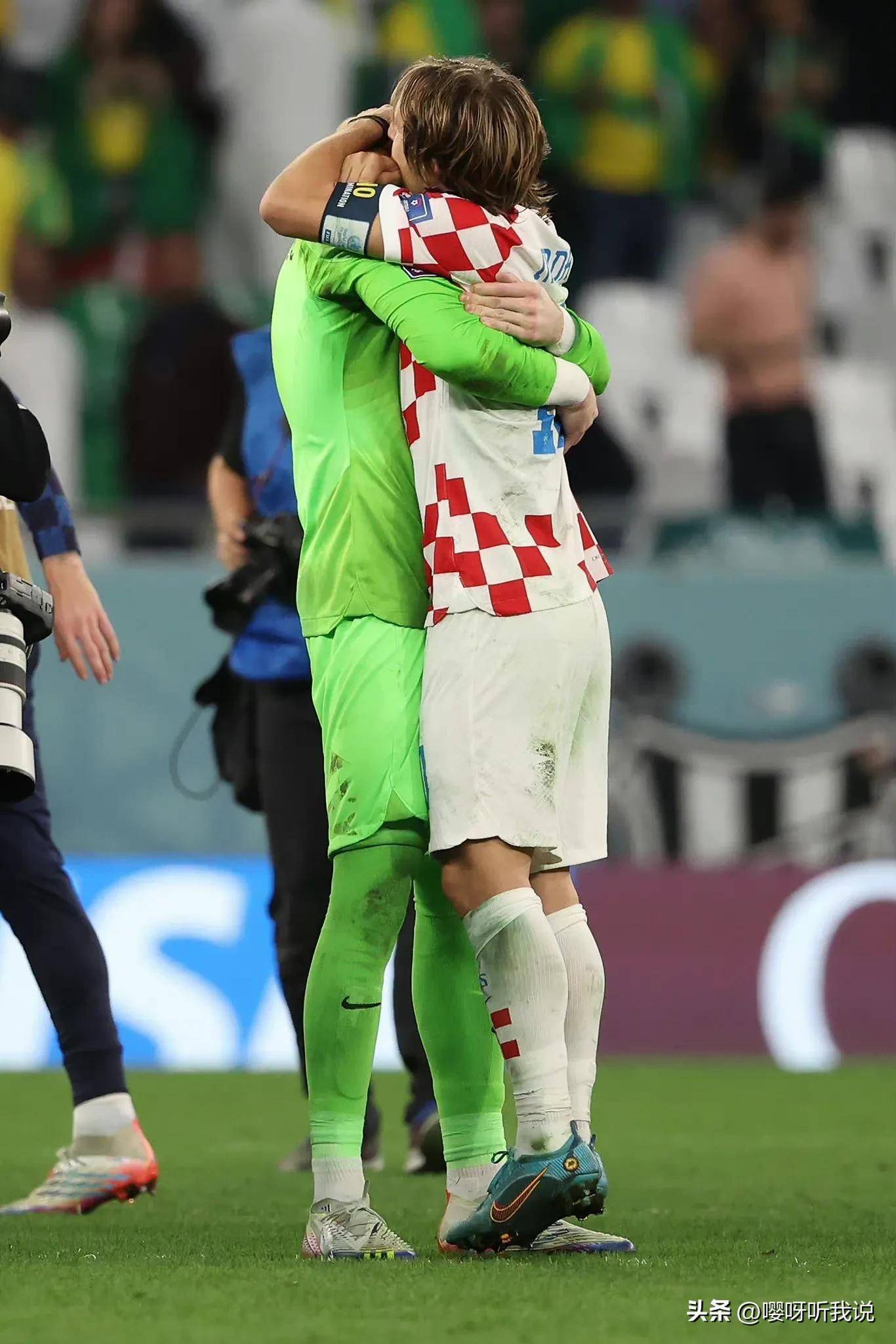 匈牙利大胜摩洛哥，晋级欧锦赛八强