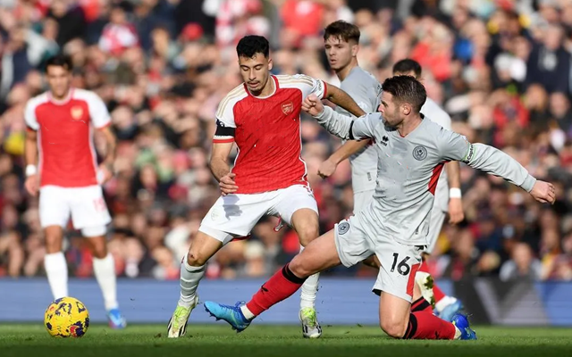 阿森纳遭遇连败,球队危机重重抓紧自救 阿森纳遭遇连败,球队危机重重抓紧自救