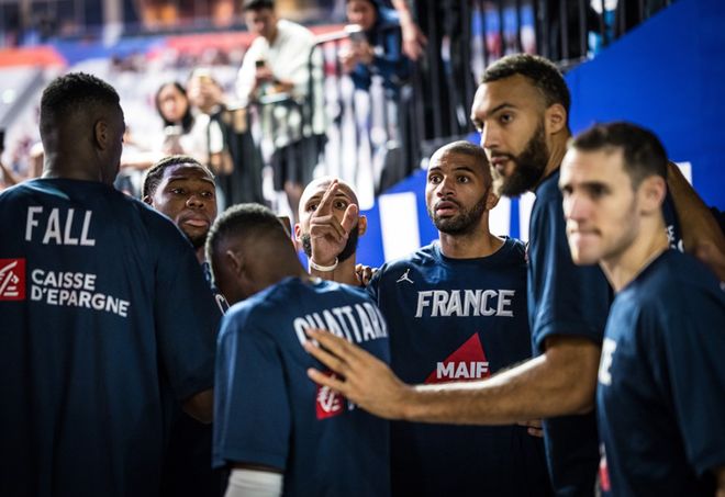 韩国队鏖战法国队,波尔扛起全队 韩国队鏖战法国队,波尔扛起全队