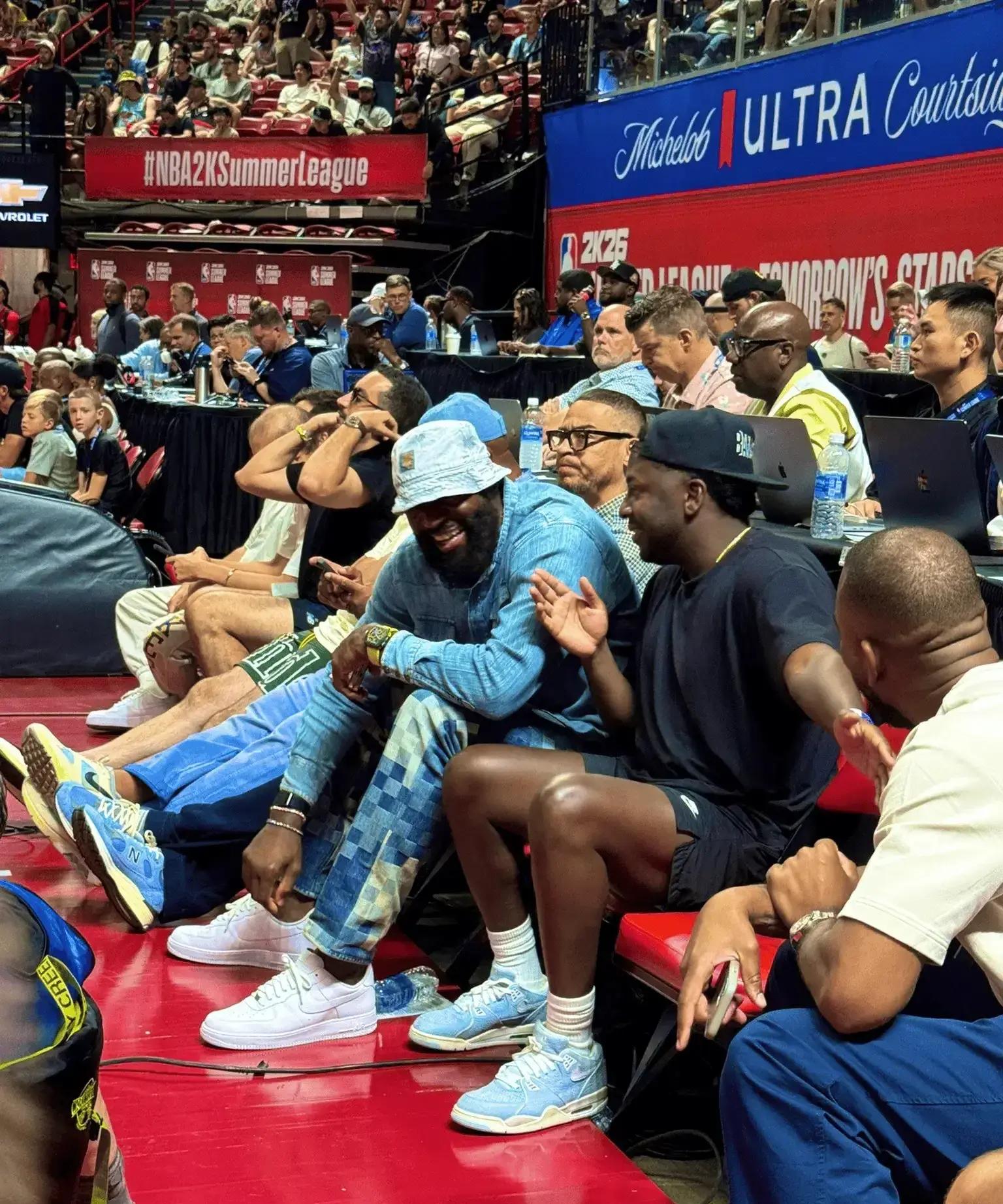 骑士横扫灰熊，杜兰特点燃赛场