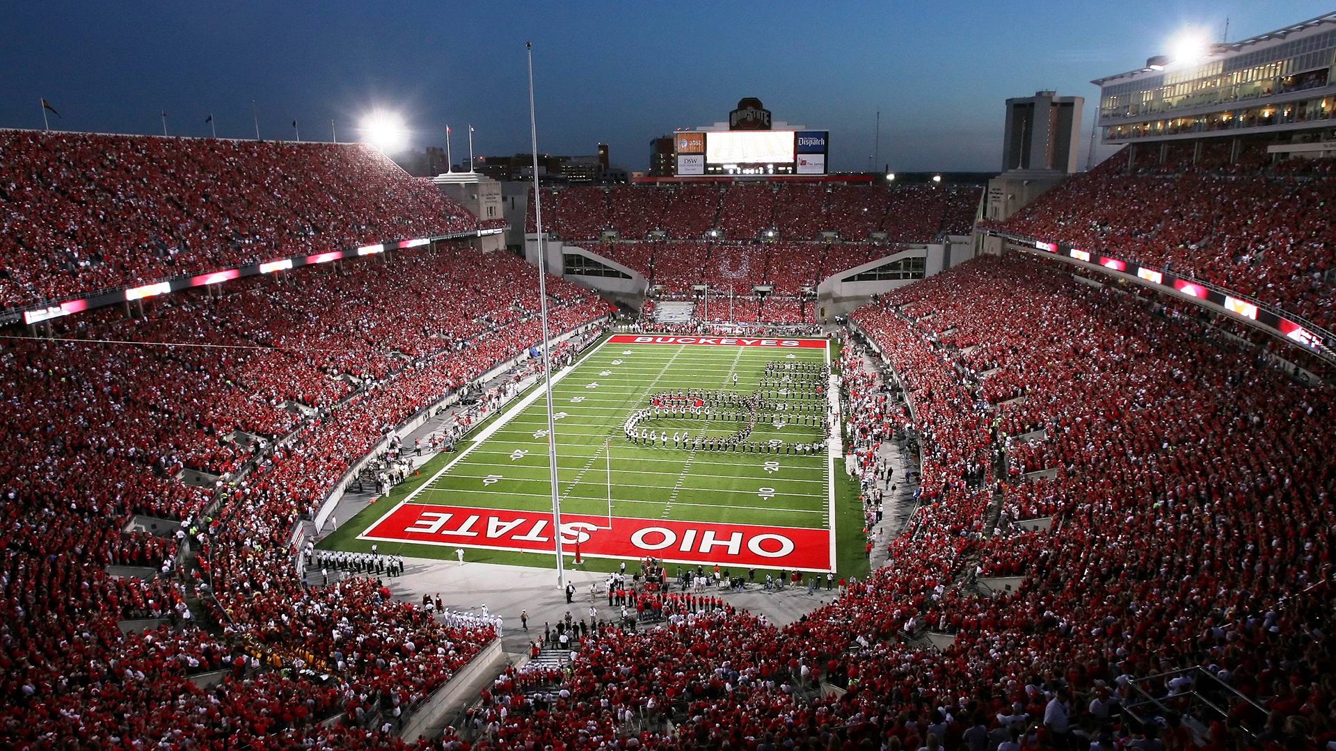 赛道与球场,公牛强势拿下鹌鹕,F1年度争冠战火再燃